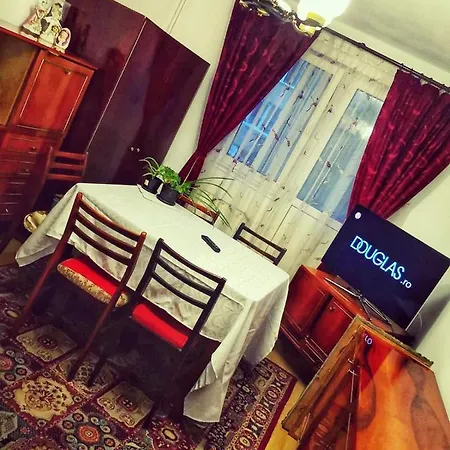 Apartment Maria, 3 Decomandate, Cu Parcare Gratuita Brașov